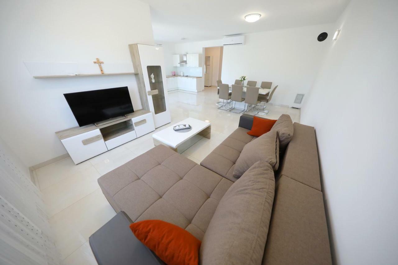 Apartmani Vlado Mitar Sukošan 외부 사진