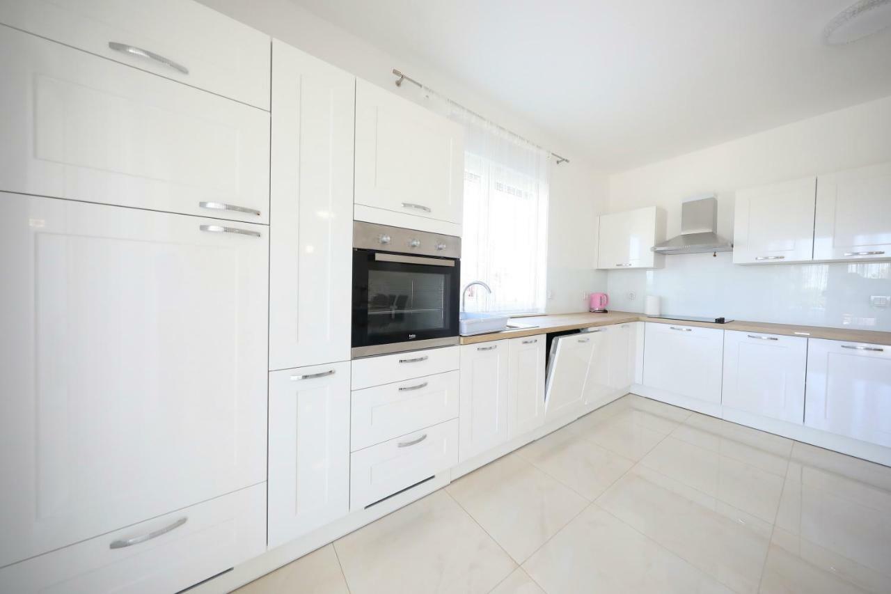 Apartmani Vlado Mitar Sukošan 외부 사진